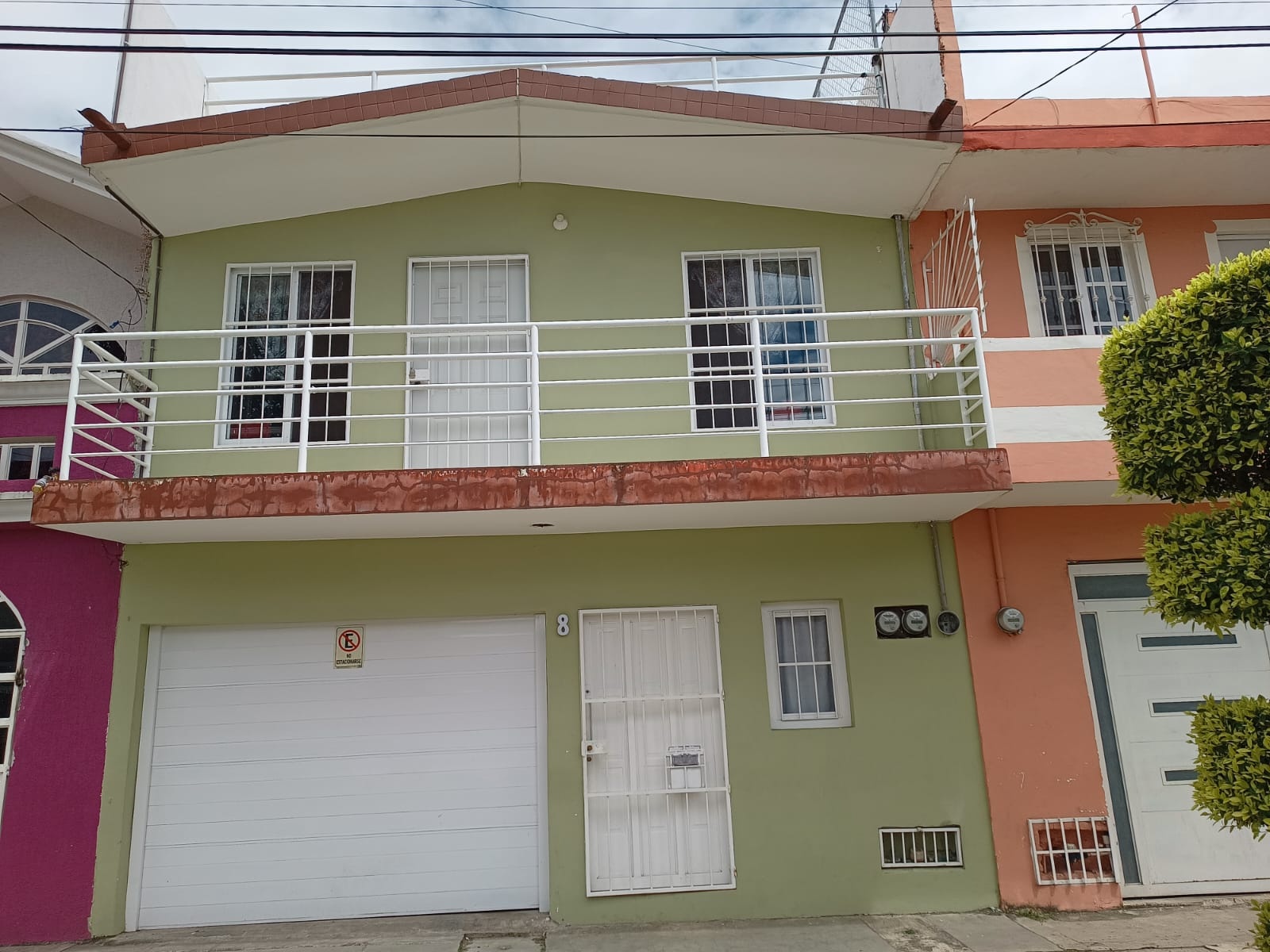 Casa en venta con 3 recamaras a solo unos pasos de Av. Ruiz Cortines.